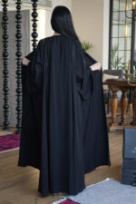 ⁦عباية كلوش بكسرات من الامام والخلف محدد بفصوص⁩ - الصورة ⁦2⁩