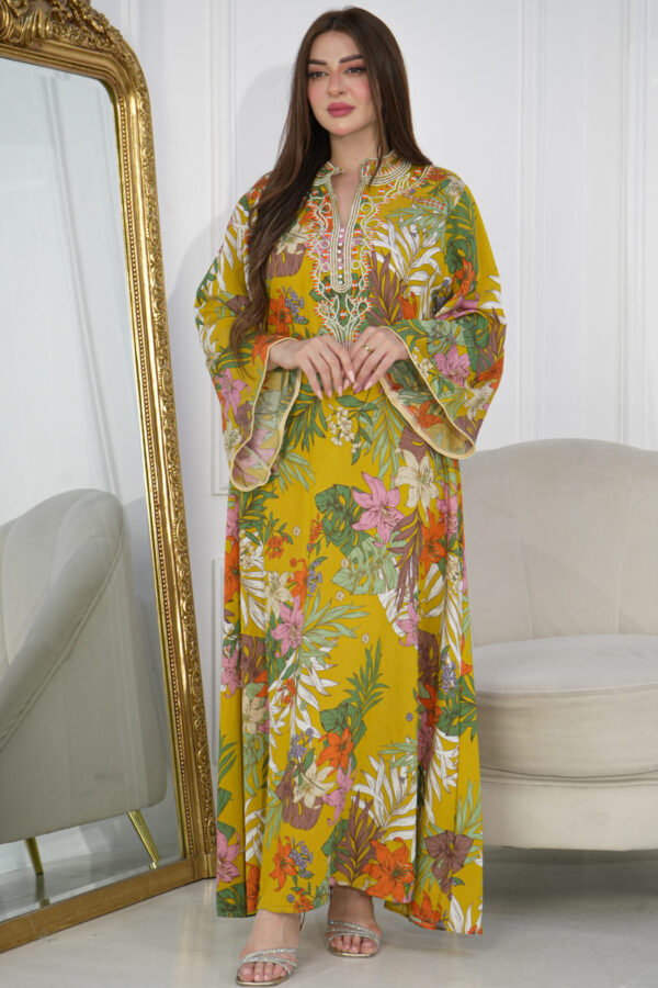 ⁦جلابيه اصفر مشجره بلولو من امام⁩ - الصورة ⁦2⁩