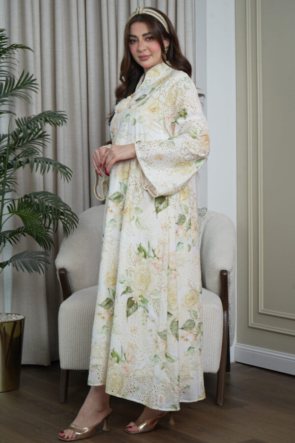 ⁦جلابية مشجره بورد اخضر⁩ - الصورة ⁦3⁩