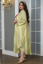 ⁦جلابيه اصفر بترتر على شكل خطوط⁩ - الصورة ⁦3⁩