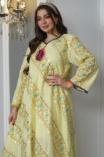 ⁦جلابيه اصفر بترتر على شكل خطوط⁩ - الصورة ⁦7⁩