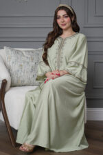 ⁦جلابيه تيفاني عمليه مطرز ببني من حلق و بدايه الكم⁩ - الصورة ⁦6⁩