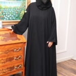 عباية كلوش منسوجة بقماش نواعم مطرزه بخيوط مخفى