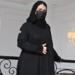 عباية كلوش منسوجة بقماش منى ميد