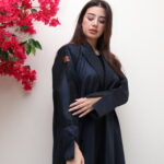 عبايه بليزر بقماش كتان بلون كحلي