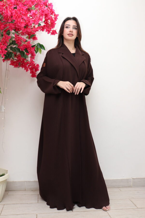 ⁦عبايه لياقه بني بكسر من اجناب⁩ - الصورة ⁦2⁩