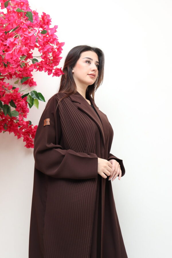 ⁦عبايه لياقه بني بكسر من اجناب⁩ - الصورة ⁦5⁩