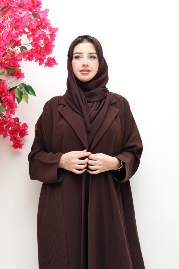 ⁦عبايه لياقه بني بكسر من اجناب⁩ - الصورة ⁦8⁩