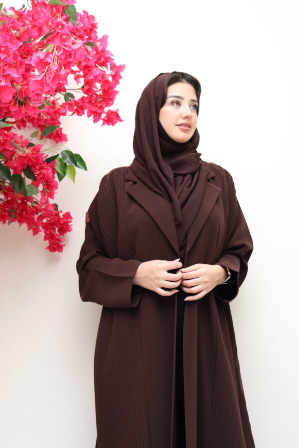 ⁦عبايه لياقه بني بكسر من اجناب⁩ - الصورة ⁦9⁩