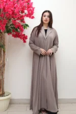 ⁦عباية بيج لياقه كسرات من الخلف⁩ - الصورة ⁦3⁩
