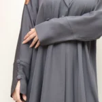 عباية رمادي بليزر كسرات من الخلف