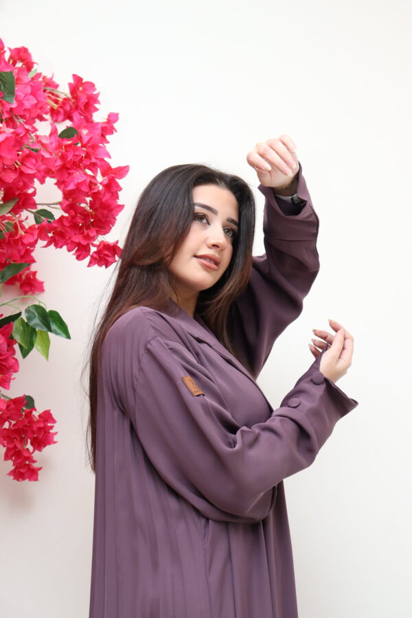 ⁦عباية موف بليزر و بكسرات من الخلف⁩ - الصورة ⁦4⁩