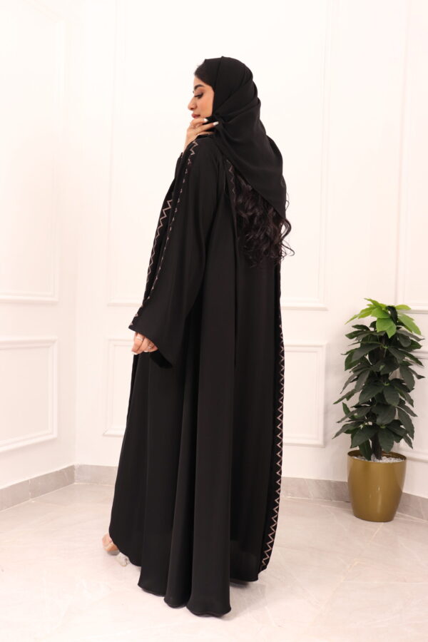 ⁦عبايه كلوش تطرير نحاسي مطفى⁩ - الصورة ⁦3⁩