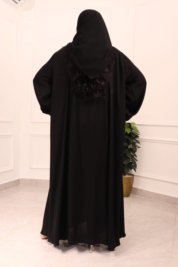 ⁦عباية كلوش بكسرات من الامام والخلف محدد بفصوص⁩ - الصورة ⁦13⁩