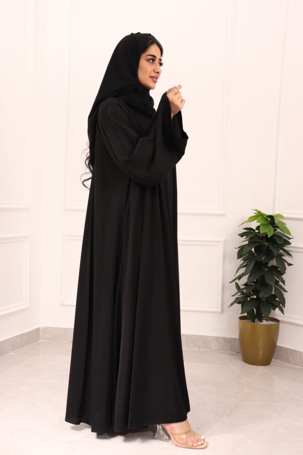 ⁦عبايه كلوش نواعم بقصة و سيع⁩ - الصورة ⁦9⁩