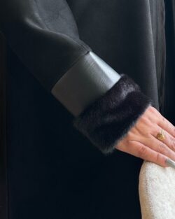عباية شتوي شامواه بأكمام جلد