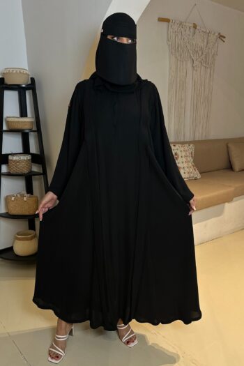 عبايه كلوش بدقات زي