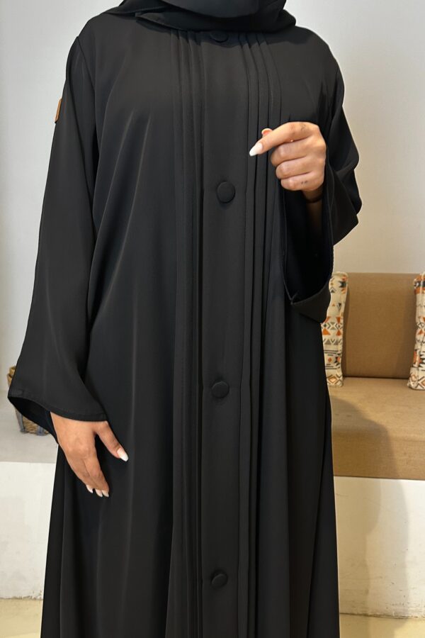 ⁦عباية مغلقة بكسر دقات زي كلوش⁩ - الصورة ⁦2⁩