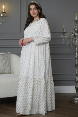 جلابيه ابيض كويتيه ترتر كامل على شكل ورود صغير