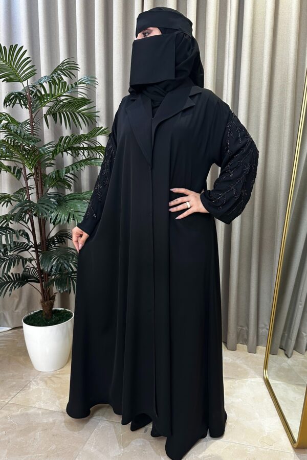 ⁦عباية بياقة شك أسود على الاكمام⁩ - الصورة ⁦5⁩