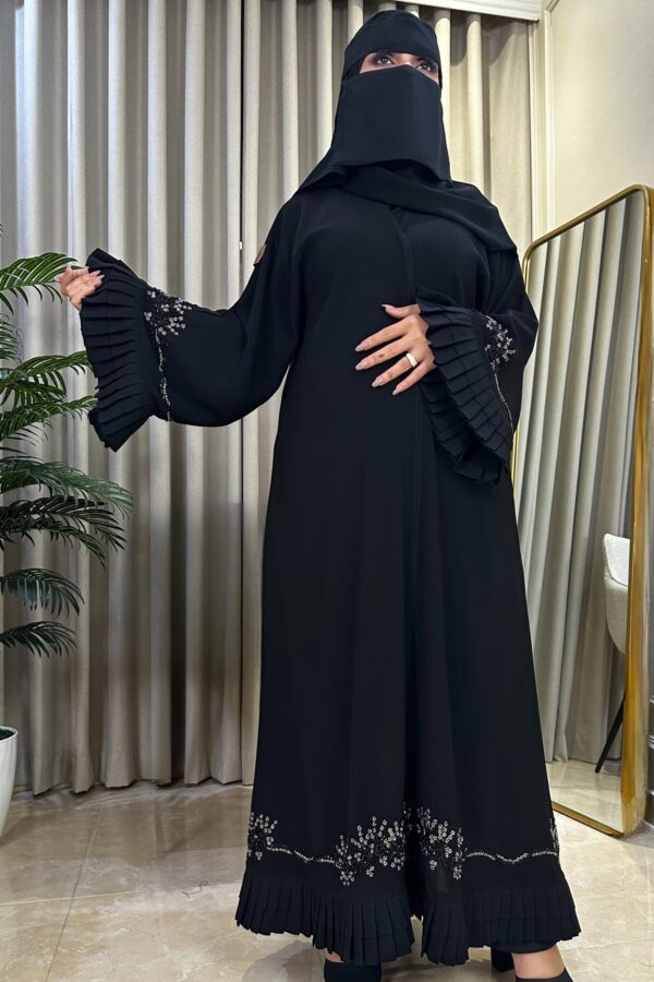 ⁦عبايه كريب بشك على اكمام واسفل⁩ - الصورة ⁦6⁩