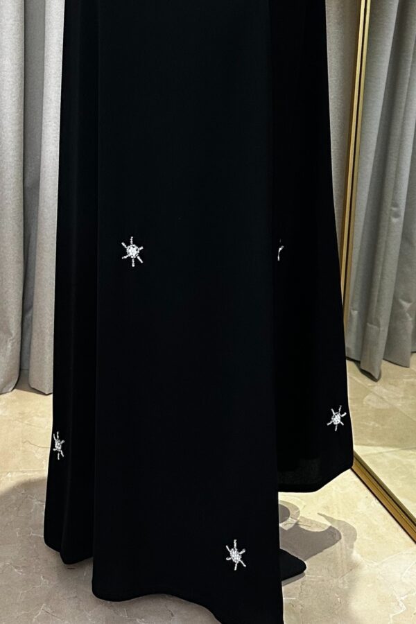 ⁦عبايه فلري كريب بشك ابيض⁩ - الصورة ⁦7⁩