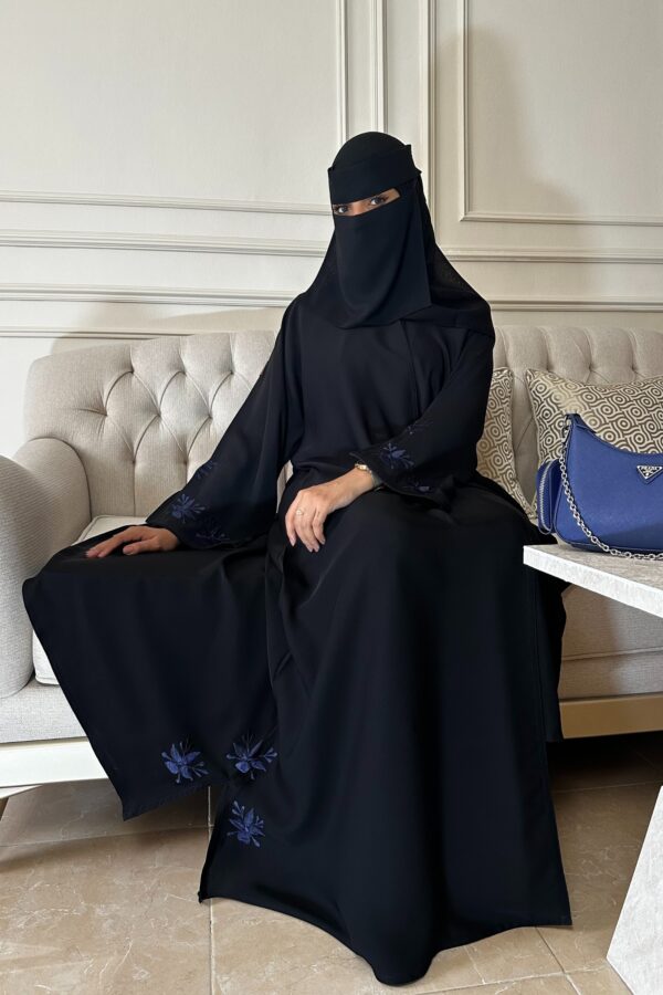 ⁦عباية سيلين مزينة بشك مخفي بلون كحلي⁩ - الصورة ⁦8⁩