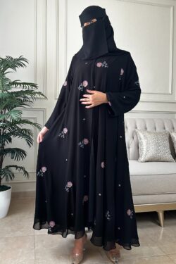 عباية كلوش شيفون مبطنه و مورده بلون وردي