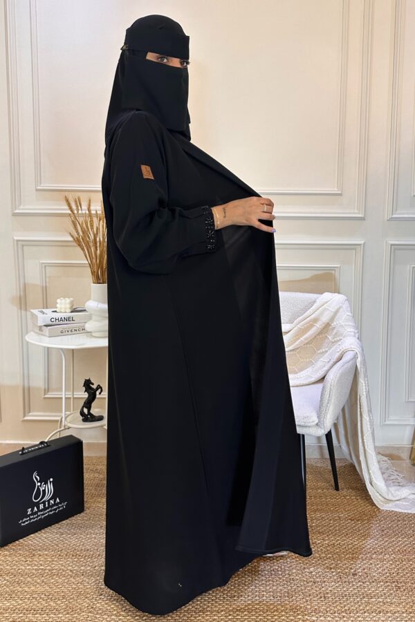 ⁦عباية كيان بليزر و لولو أسود على اكمام⁩ - الصورة ⁦5⁩