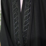 عباية بناتية بشريط شك