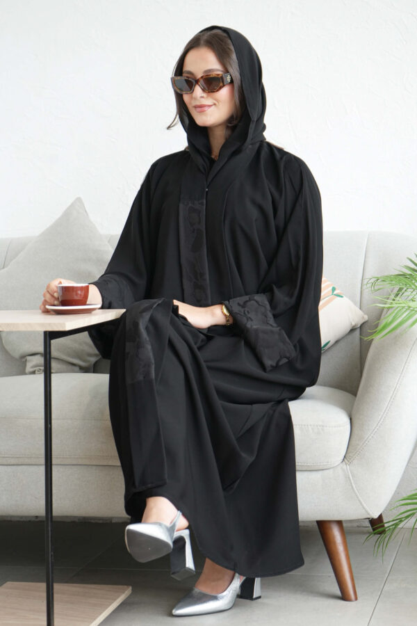 ⁦عبايه لهفة كريب كلاسيك بكم طي⁩ - الصورة ⁦2⁩