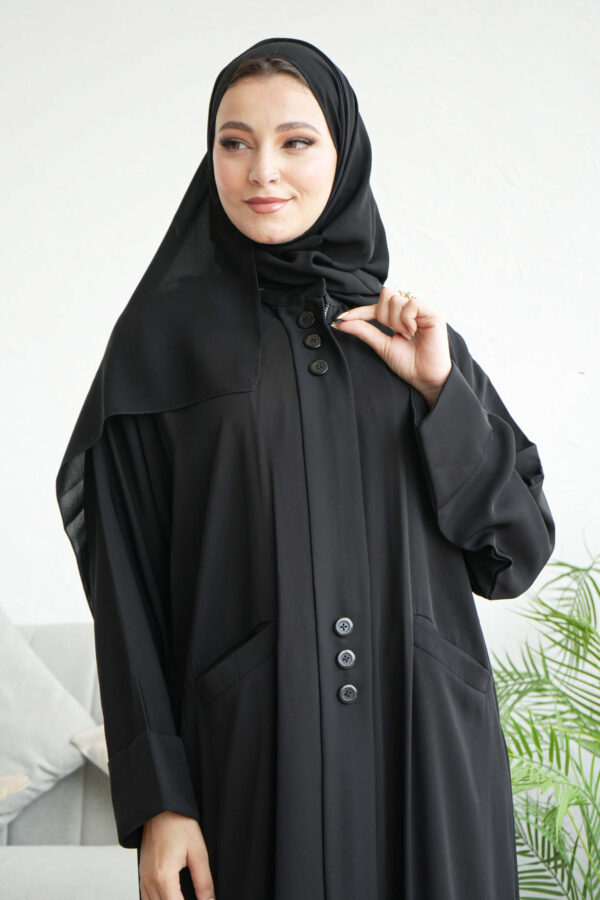 ⁦عباية عملية بسحاب مخفي مزينه بزراير من الأمام نص كلوش⁩ - الصورة ⁦5⁩