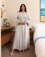 ⁦جلابيه بيج بفصوص ورورد من صدر⁩ - الصورة ⁦7⁩