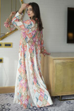 جلابية خربزي مزينه بدقات زرار من امام