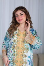 ⁦جلابية سماوي حرير بالوان مشجره و فصوص⁩ - الصورة ⁦2⁩