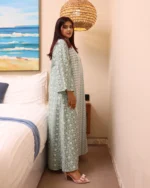 ⁦جلابية خليجية تيفاني تصميم ملكي⁩ - الصورة ⁦5⁩