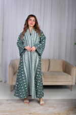 ⁦جلابية خليجية اخضر تصميم ملكي⁩ - الصورة ⁦6⁩