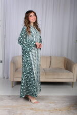 ⁦جلابية خليجية اخضر تصميم ملكي⁩ - الصورة ⁦4⁩