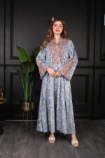 ⁦جلابية سماوي بتطريز دقات ملونة من الأمام و قماش لفتة⁩ - الصورة ⁦13⁩