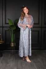 ⁦جلابية سماوي بتطريز دقات ملونة من الأمام و قماش لفتة⁩ - الصورة ⁦10⁩