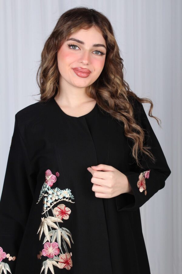 ⁦عباية شك ملون على شكل ورورد ملونة⁩ - الصورة ⁦5⁩