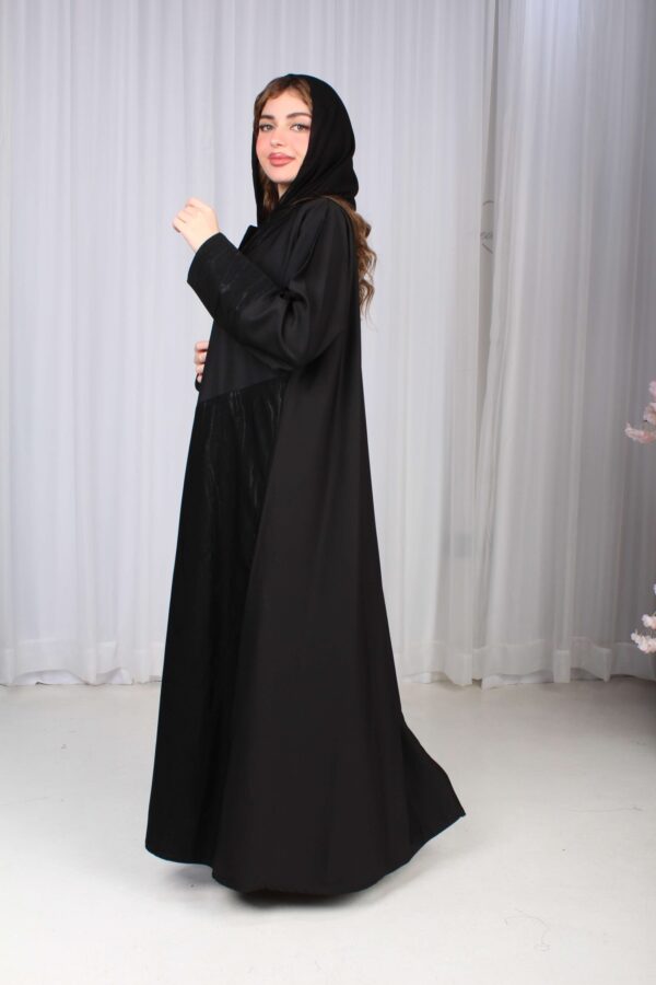 ⁦عباية فاخرة بتصميم راقٍ يجمع بين الأناقة والتميز⁩ - الصورة ⁦15⁩