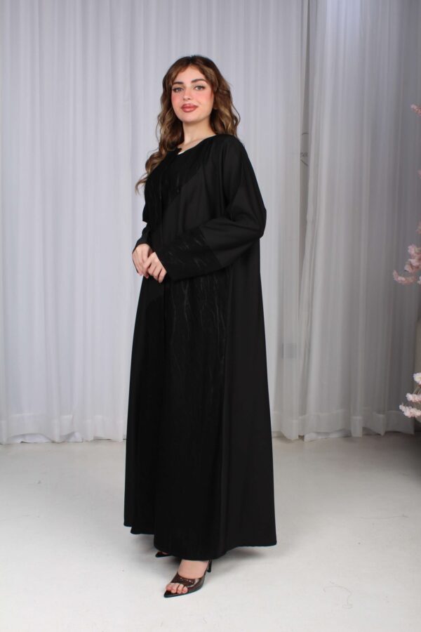 ⁦عباية فاخرة بتصميم راقٍ يجمع بين الأناقة والتميز⁩ - الصورة ⁦17⁩