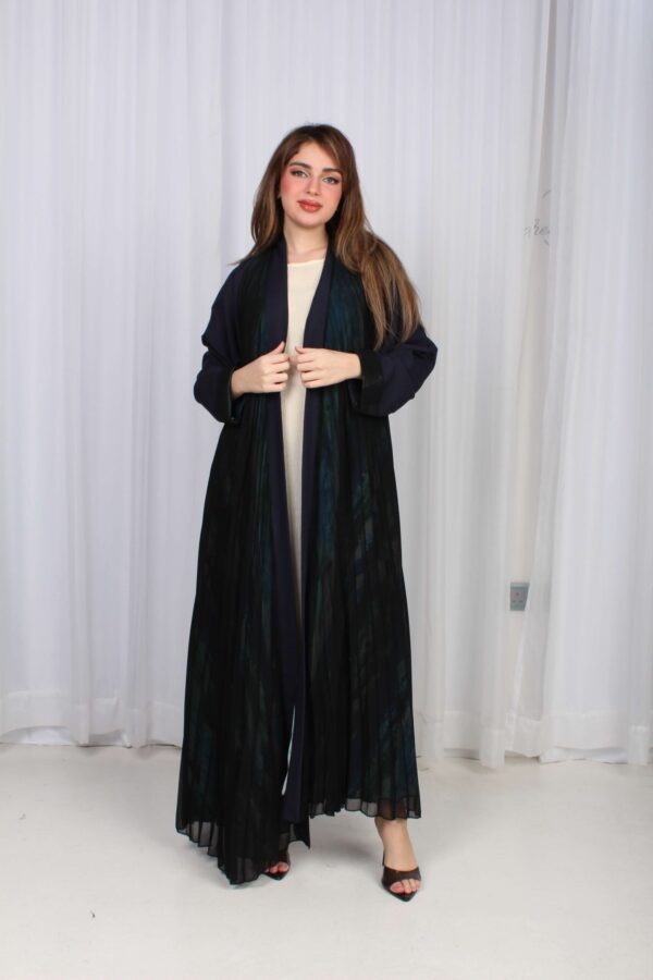 ⁦عباية كسرات شيفون كحلي جاكار كتف⁩ - الصورة ⁦2⁩