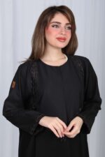 ⁦عباية بتصميم V شك اسود مع نحاسي مخفي⁩ - الصورة ⁦15⁩