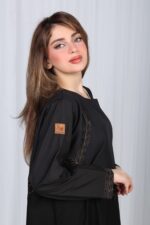 ⁦عباية بتصميم V شك اسود مع نحاسي مخفي⁩ - الصورة ⁦11⁩