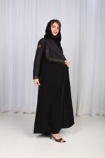 ⁦عباية بتصميم V شك اسود مع نحاسي مخفي⁩ - الصورة ⁦7⁩
