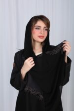 ⁦عباية بتصميم V شك اسود مع نحاسي مخفي⁩ - الصورة ⁦6⁩