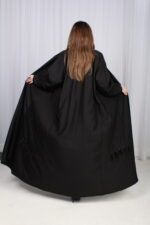 ⁦عباية ريش اسود و قيطان من اجناب⁩ - الصورة ⁦5⁩