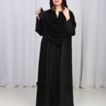 عباية ريش اسود و قيطان من اجناب